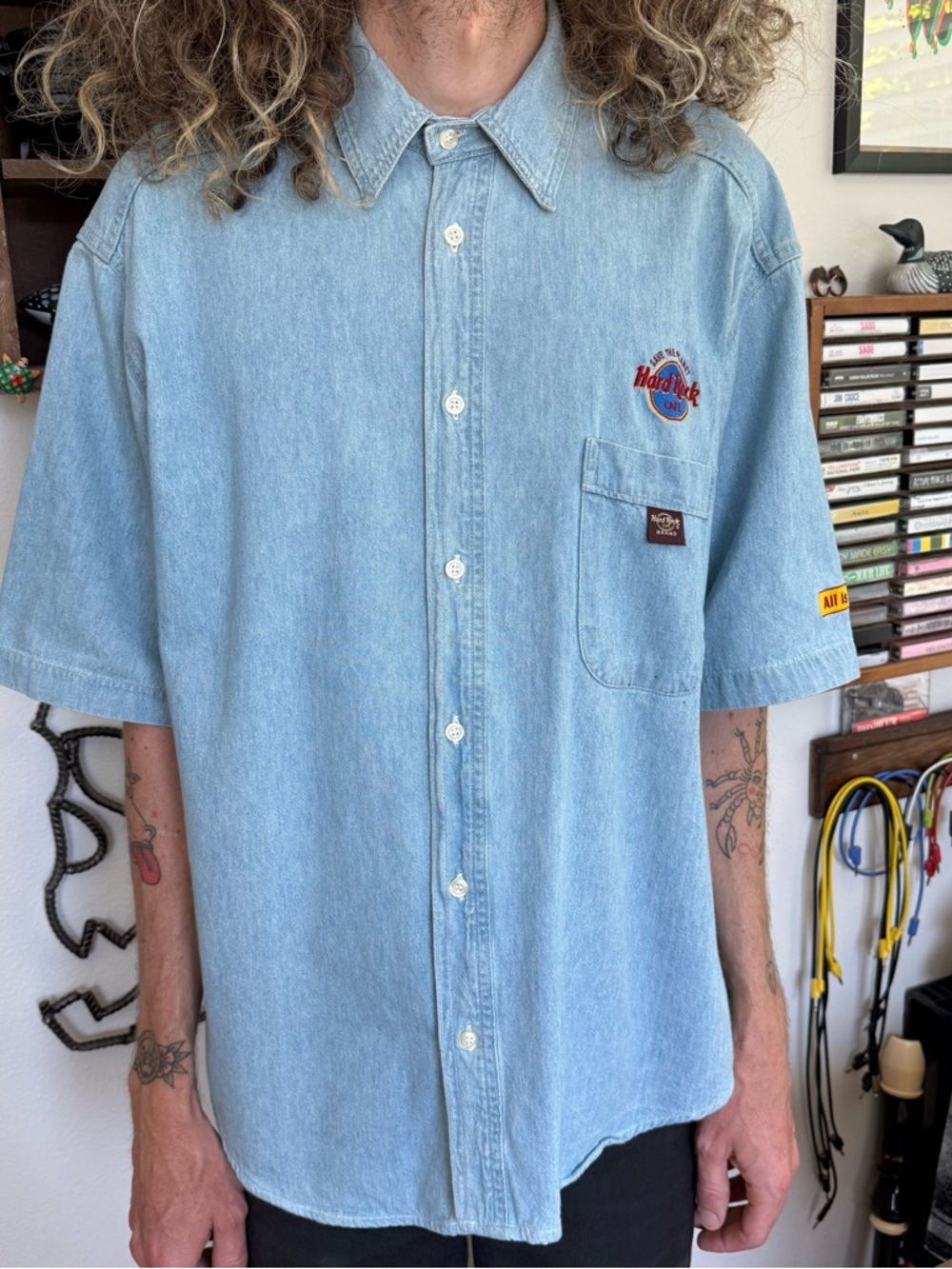 Vintage 90s Hard Rock Cafe Gibson Les Paul Denim S/S Button Down ~ Size Medium